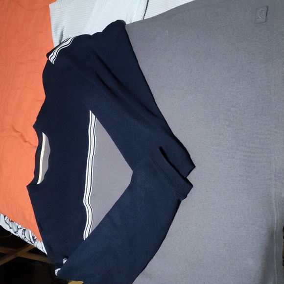 Sweaters - Picture 2 of 9